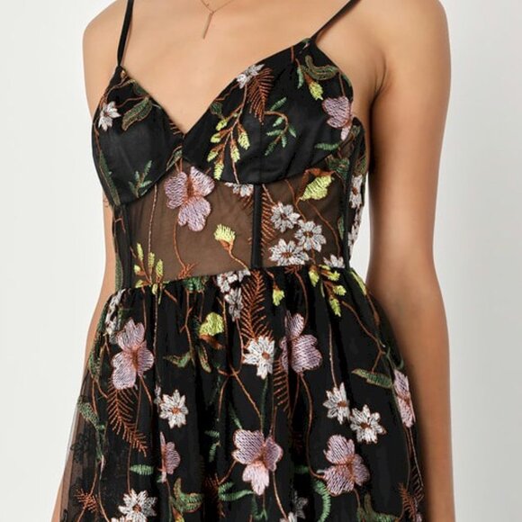 Radiant Fantasy Black Floral Embroidered Tulle Maxi Dress Size Large NWOT - Picture 2 of 6